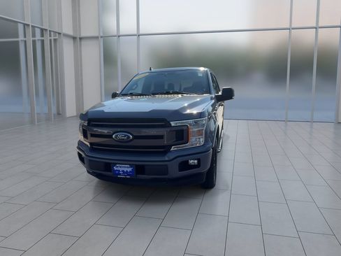 Used 2019 Ford F150 XLT w/ Equipment Group 302A Luxury AWD/4WD image 3