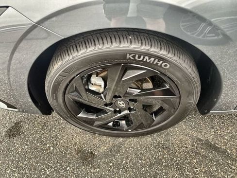Used 2026 Hyundai Elantra Sport FWD image 10