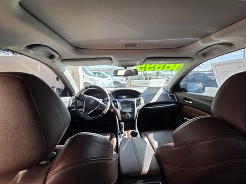 Used 2017 Acura TLX image 11