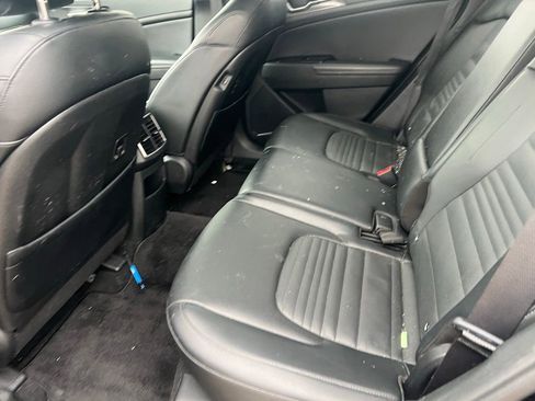 Used 2024 Kia Sportage SX image 11