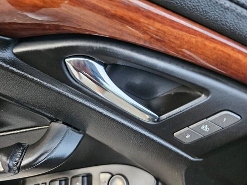 Used 2010 Cadillac CTS Premium image 12