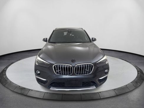 Used 2019 BMW X1 sDrive28i w/ Convenience Package FWD image 2