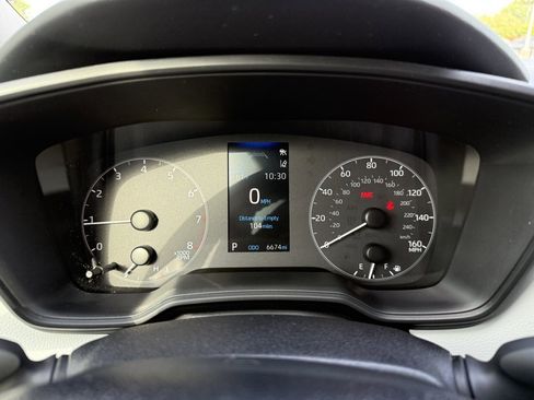 Certified 2025 Toyota Corolla SE image 16