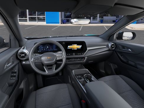 New 2026 Chevrolet Equinox LT FWD image 17
