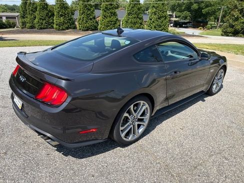 Used 2023 Ford Mustang GT Premium w/ Equipment Group 401A RWD image 5