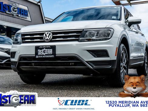 Used 2020 Volkswagen Tiguan SE image 1