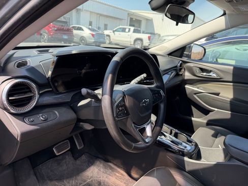 Used 2024 Chevrolet Trax ACTIV w/ Driver Confidence Package image 7