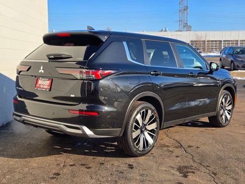 New 2026 Mitsubishi Outlander SE AWD/4WD image 11