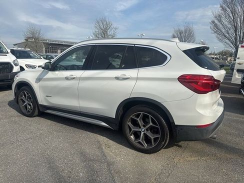Used 2017 BMW X1 xDrive28i image 2