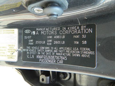 Used 2008 Kia Rondo LX w/ Convenience Pkg image 24