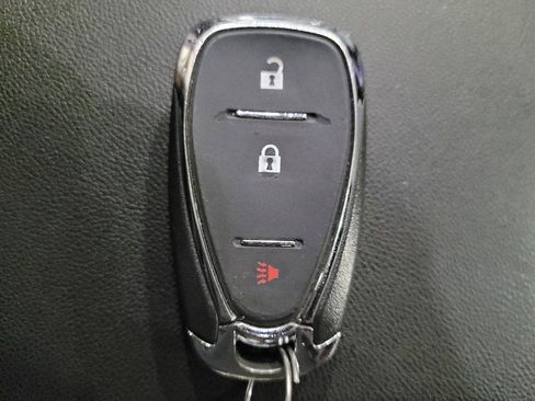 Used 2020 Chevrolet Equinox LS AWD/4WD image 32