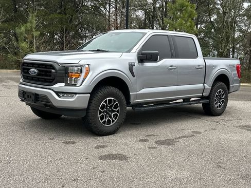 Used 2023 Ford F150 XLT w/ Equipment Group 302A High image 5