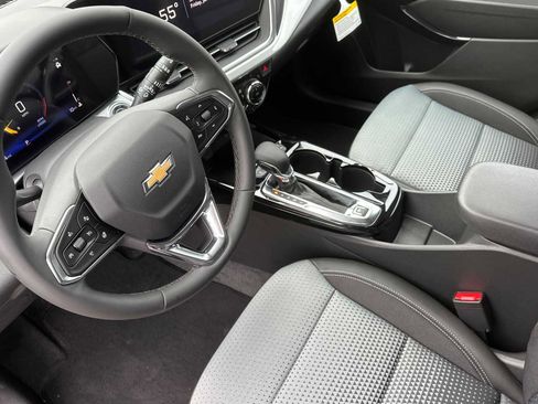 New 2026 Chevrolet Trax LT image 10