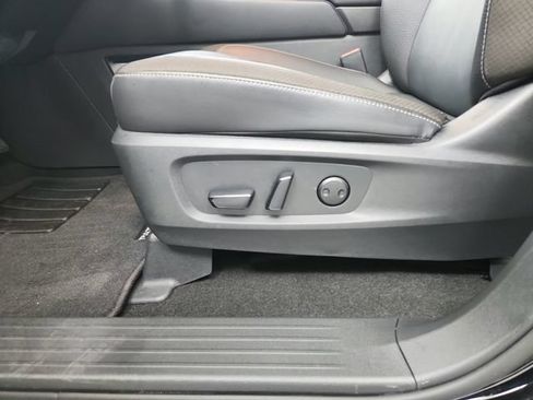Used 2025 Nissan Pathfinder SL w/ SL Premium Package AWD/4WD image 21