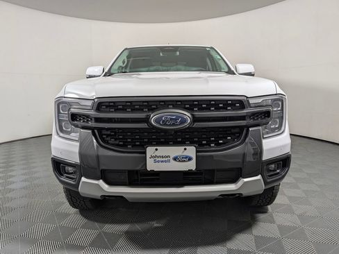 Certified 2025 Ford Ranger Lariat w/ FX4 Off-Road Package AWD/4WD image 3