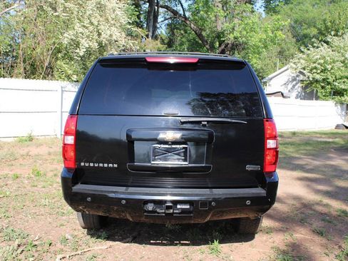 Used 2011 Chevrolet Suburban LT AWD/4WD image 8