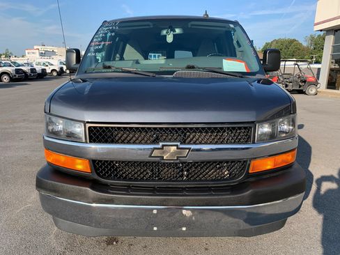 Used 2017 Chevrolet Express 3500 LT w/ LT Preferred Equipment Group RWD image 2