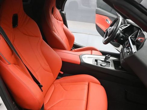 Used 2024 BMW Z4 sDrive30i w/ Premium Package image 28