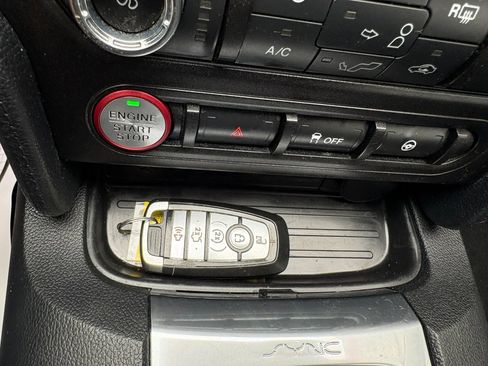 Used 2018 Ford Mustang GT RWD image 32