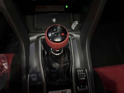 Used 2017 Honda Civic Type R image 43