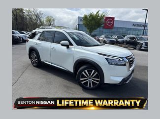 Certified 2024 Nissan Pathfinder Platinum w/ Cargo Package video 1