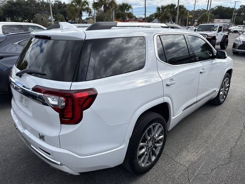 Used 2023 GMC Acadia Denali w/ Denali Technology Package image 2