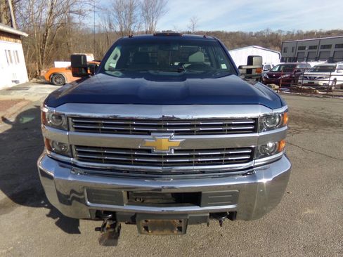 Used 2018 Chevrolet Silverado 2500 W/T w/ WT Convenience Package image 5