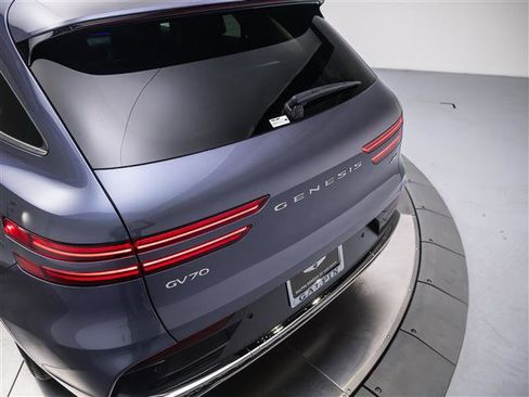 New 2026 Genesis GV70 2.5T image 17
