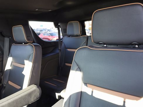 Used 2023 GMC Yukon AT4 w/ AT4 Premium Plus Package image 18