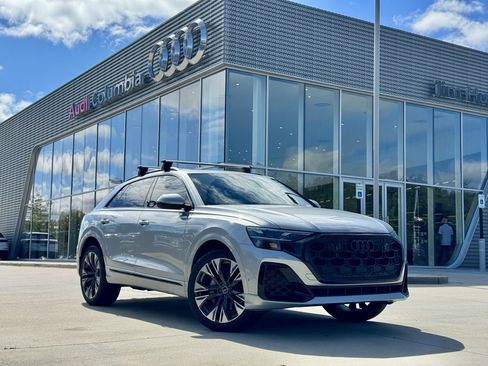 Used 2025 Audi Q8 Premium Plus image 2