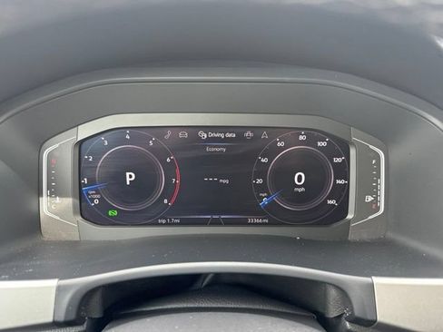 Used 2023 Volkswagen Atlas Cross Sport SEL R-Line AWD/4WD image 14