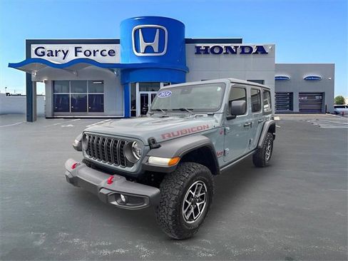 Used 2024 Jeep Wrangler Unlimited Rubicon w/ Safety Group image 4