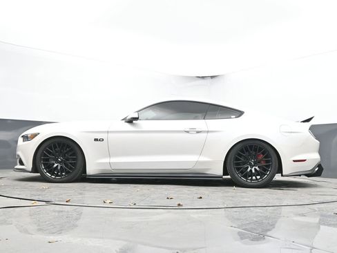 Used 2017 Ford Mustang GT Premium w/ GT Performance Package image 40
