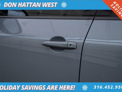 Used 2022 Nissan Rogue Platinum w/ Head-Up Display Package image 32