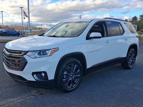 Used 2019 Chevrolet Traverse RS w/ LPO, Floor Liner Package image 3