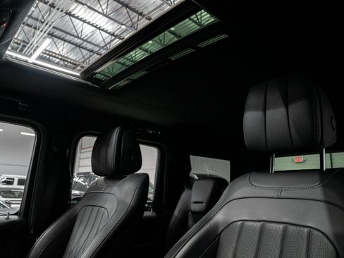 Used 2022 Mercedes-Benz G 550 image 17