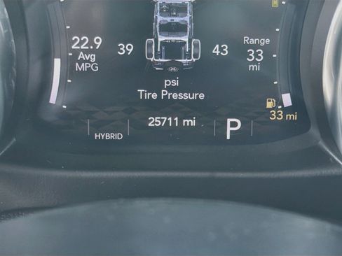 Used 2022 Jeep Wrangler Unlimited Sahara AWD/4WD image 19