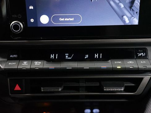 Certified 2025 Toyota Camry SE image 21