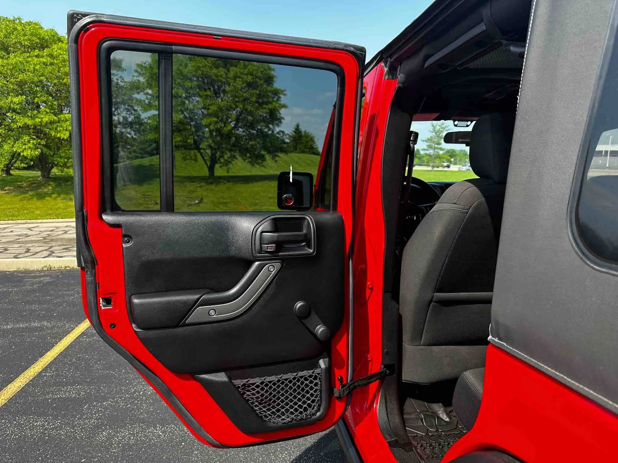 Used 2017 Jeep Wrangler Unlimited Sport AWD/4WD image 38