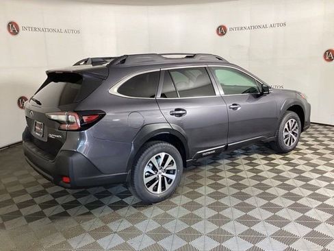 Used 2025 Subaru Outback Premium w/ Popular Package #1A AWD/4WD image 4