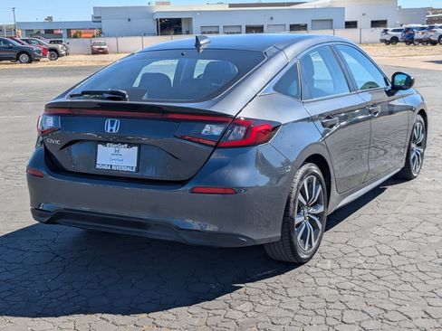 Used 2023 Honda Civic EX-L image 3