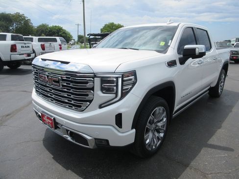 Certified 2024 GMC Sierra 1500 Denali AWD/4WD image 14