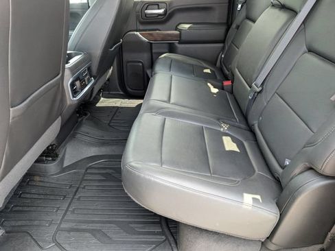 Used 2021 GMC Sierra 1500 SLT AWD/4WD image 32