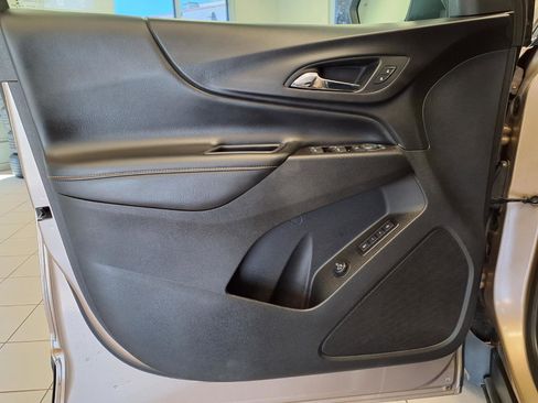 Used 2019 Chevrolet Equinox Premier FWD image 21
