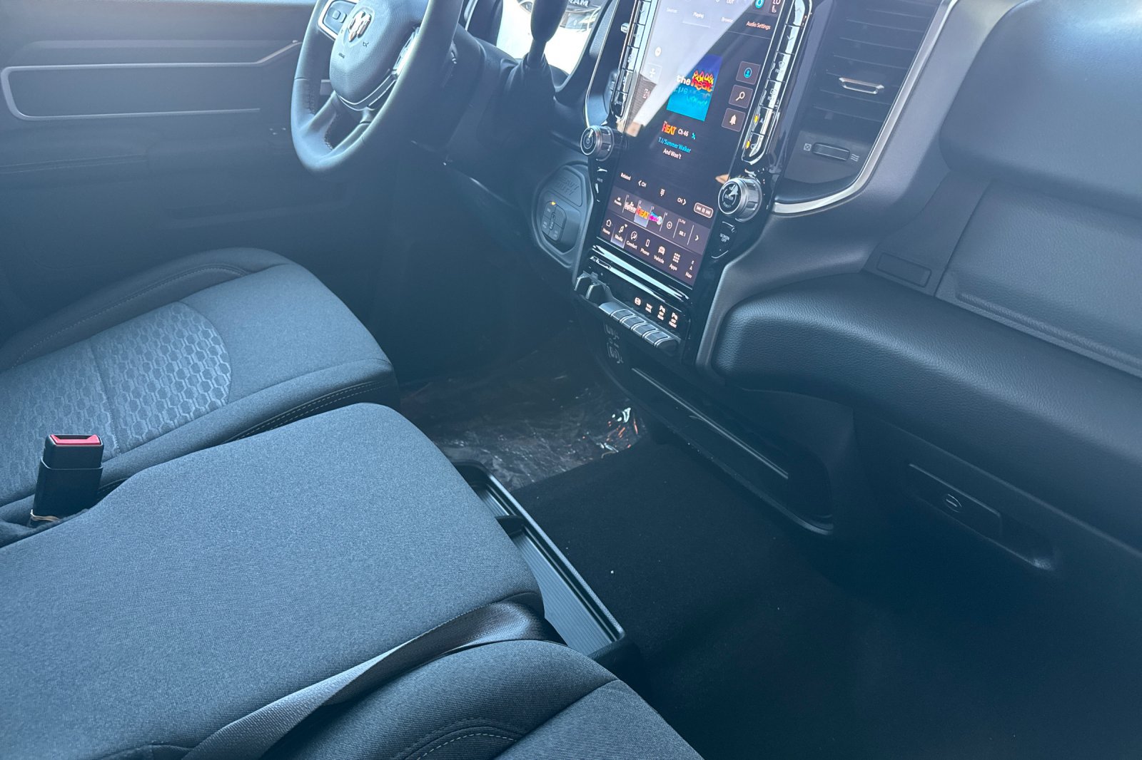 New 2027 RAM 3500 Big Horn AWD/4WD image 14