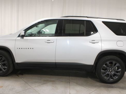 Used 2021 Chevrolet Traverse RS FWD image 6