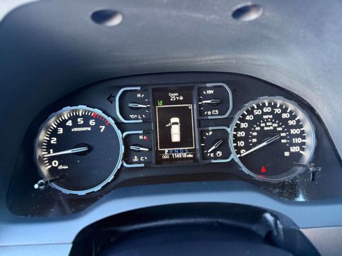 Used 2018 Toyota Tundra SR5 image 14