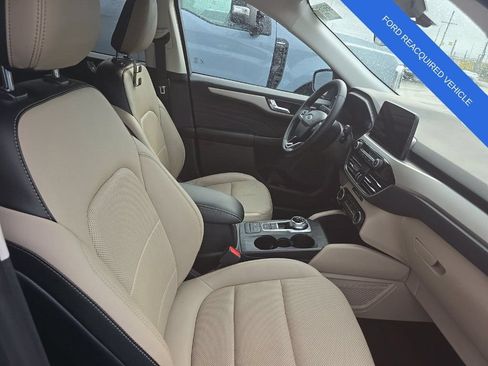 Used 2022 Ford Escape SEL FWD image 8