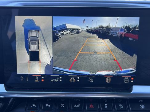 Used 2025 GMC Sierra 1500 Elevation w/ Elevation Premium Package image 12