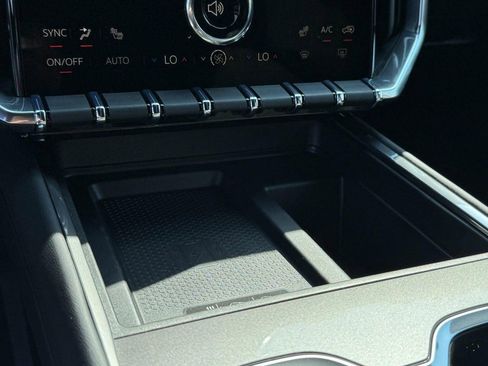 New 2026 GMC Acadia Elevation image 12